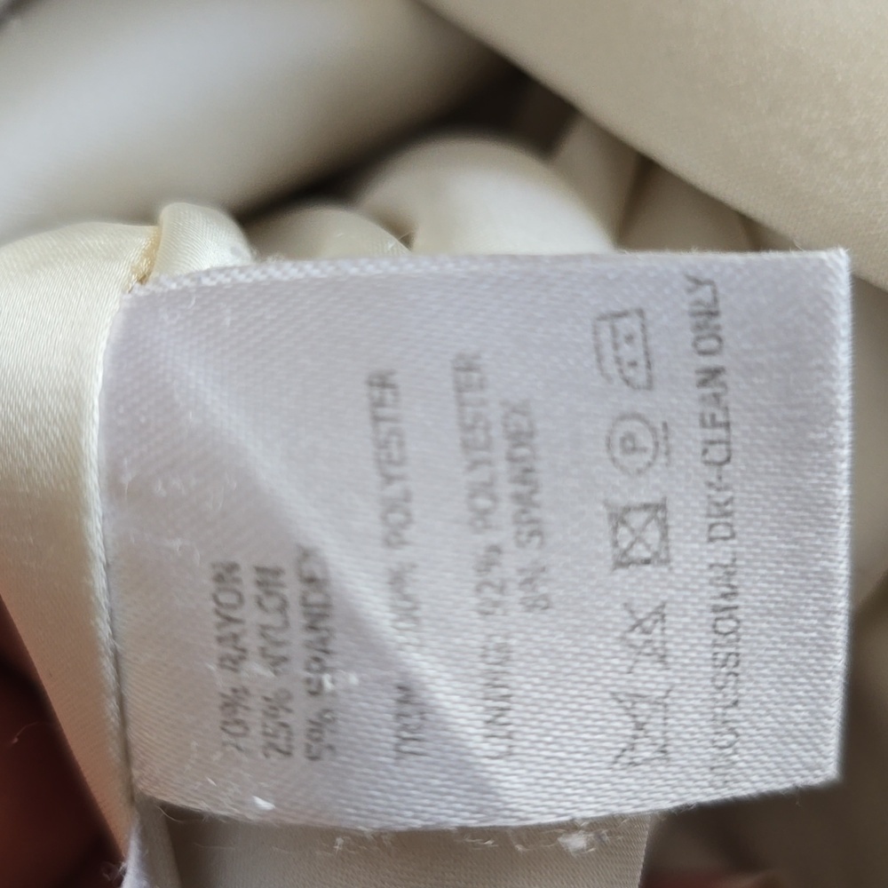 Catherine DeaneCap-Sleeve V-Neck Lace-Panel Sheath Dress, Oyster/Almond size 4 - Picture 12 of 12